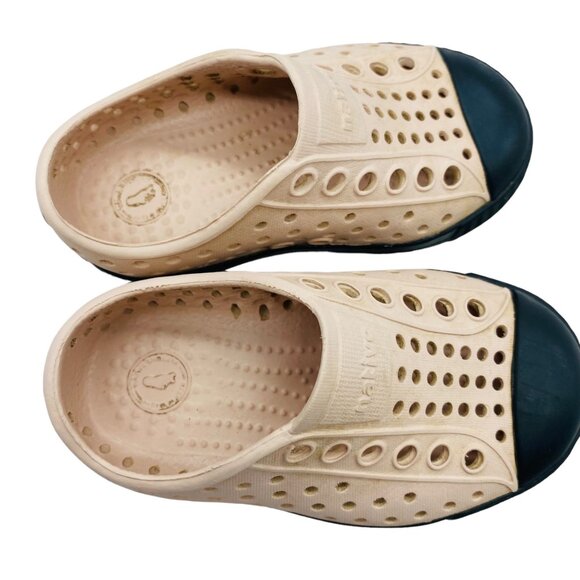 Native Jefferson Water Shoes Clogs Child Size 5 Beige Peach Black Slip On Light - Picture 6 of 8